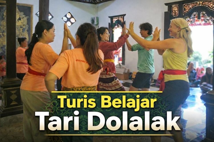 Wisatawan Mancanegara Antusias Belajar Tari Dolalak di Purworejo