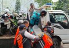 Sasar Kawasan Jatinegara, Petugas Gabungan Tindak Puluhan Kendaraan yang Parkir Liar di Jalan Matraman Raya