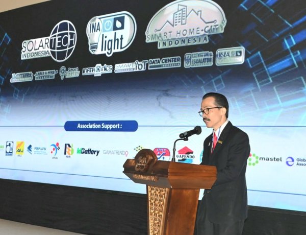 APKOMINDO & APTIKNAS Tegaskan Fondasi Digital Kunci Sukses Transisi Energi Hijau di Smart Energy Week 2026