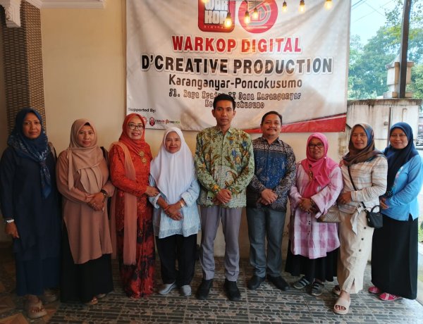 Warkop Digital D'Creative Production Adakan Transformasi Kopwan Dengan Sosialisasi Kompetensi Paralegal Bersama Perwakilan 5 Kopwan Desa