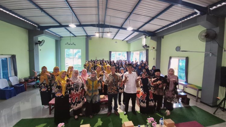 Penyampaian para Aspirasi Guru PGRI pada Acara Reses DPRD Kabupaten Malang di Warkop DIgital