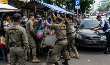 Satpol PP Gencarkan Penertiban PKL dan Parkir Liar di Sejumlah Kawasan Jakarta