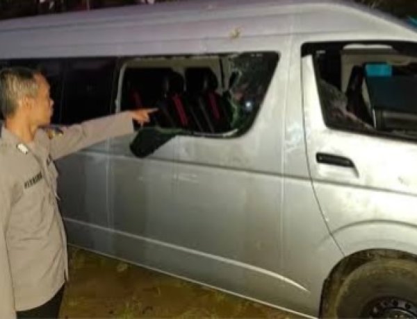 Viral Kabar Keributan di Pantai Wedi Awu Malang