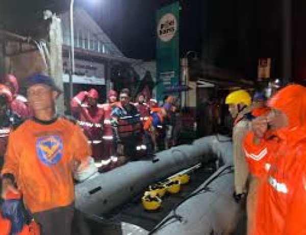 Polsek Kretek Hadiri Kegiatan Pemberdayaan Masyarakat Pariwisata Berkualitas di Parangtritis