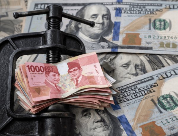 Bank Indonesia Naikkan Suku Bunga untuk Menahan Pelemahan Rupiah yang Tembus Rekor Terendah