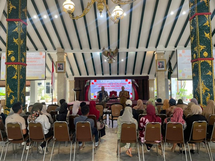 Pelaku Ekonomi Kreatif se-Malang Raya Ikuti Sosialisasi HAKI dan Branding dari Disparbud