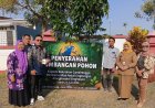 Panitia Festival Amoghasakti Singhasari Serahkan Bantuan Pohon untuk Dukung Penghijauan di Candirenggo