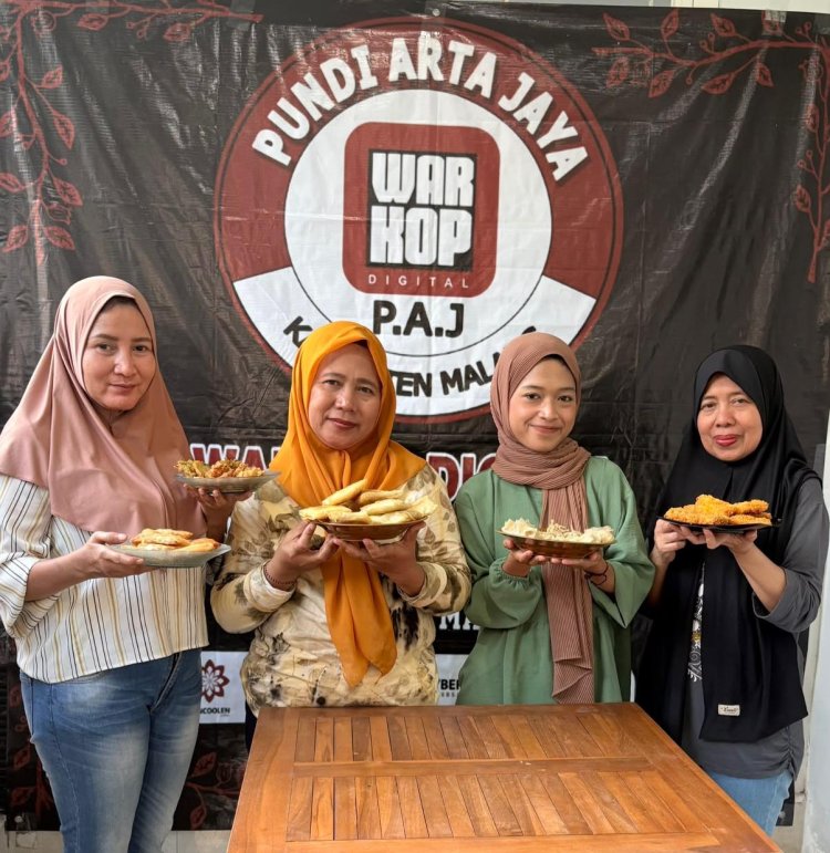 *WARKOP DIGITAL PAJ NAIK LEVEL! PENGURUS KOPWAN PAJ BELAJAR BIKIN KUDAPAN KEKINIAN LANGSUNG DARI "SI KECIL CABE RAWIT"*