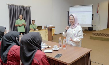 Tanpa Sekat dan Tanpa Batas: Dr. Sri Untari Bisowarno Berbaur dengan ASKOMARA Hingga Larut Malam*