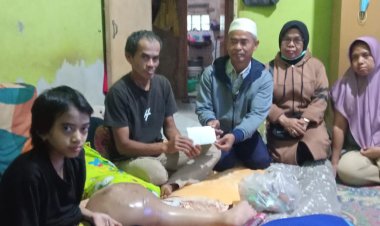 Ikatan Jemaah Haji Al Hikmah, Kunjungi Warga Penderita Kanker Di Sukabumi