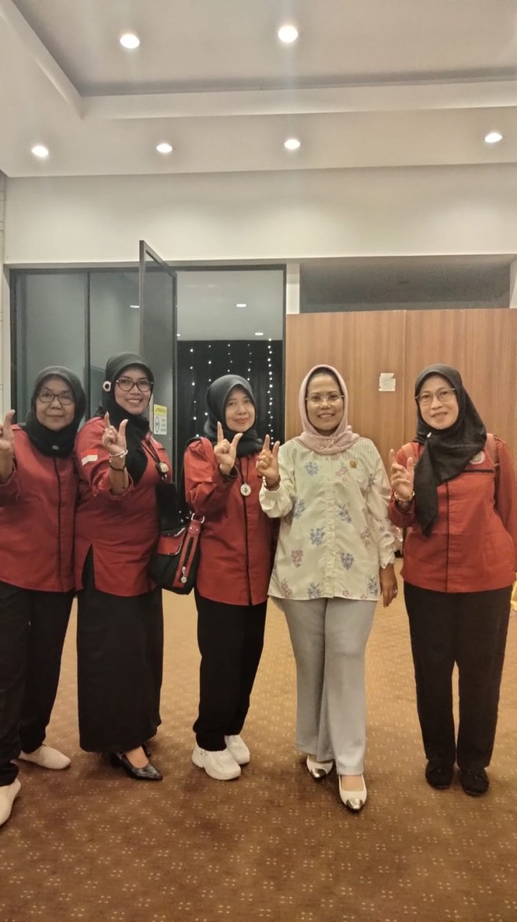 Tanpa Sekat dan Tanpa Batas: Dr. Sri Untari Bisowarno Berbaur dengan ASKOMARA Hingga Larut Malam*