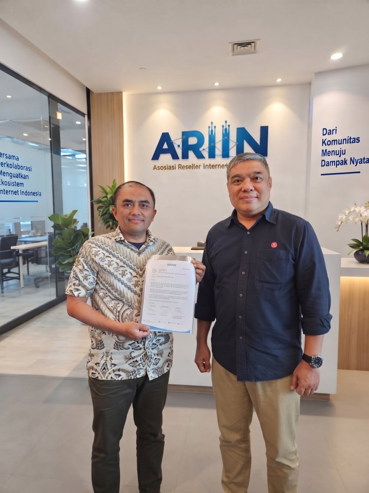 Perkuat Ekosistem Digital Nasional, Komjen Pol. (Purn.) Dr. Eko Budi Sampurno Resmi Jabat Wakil Ketua Pembina ARIIN