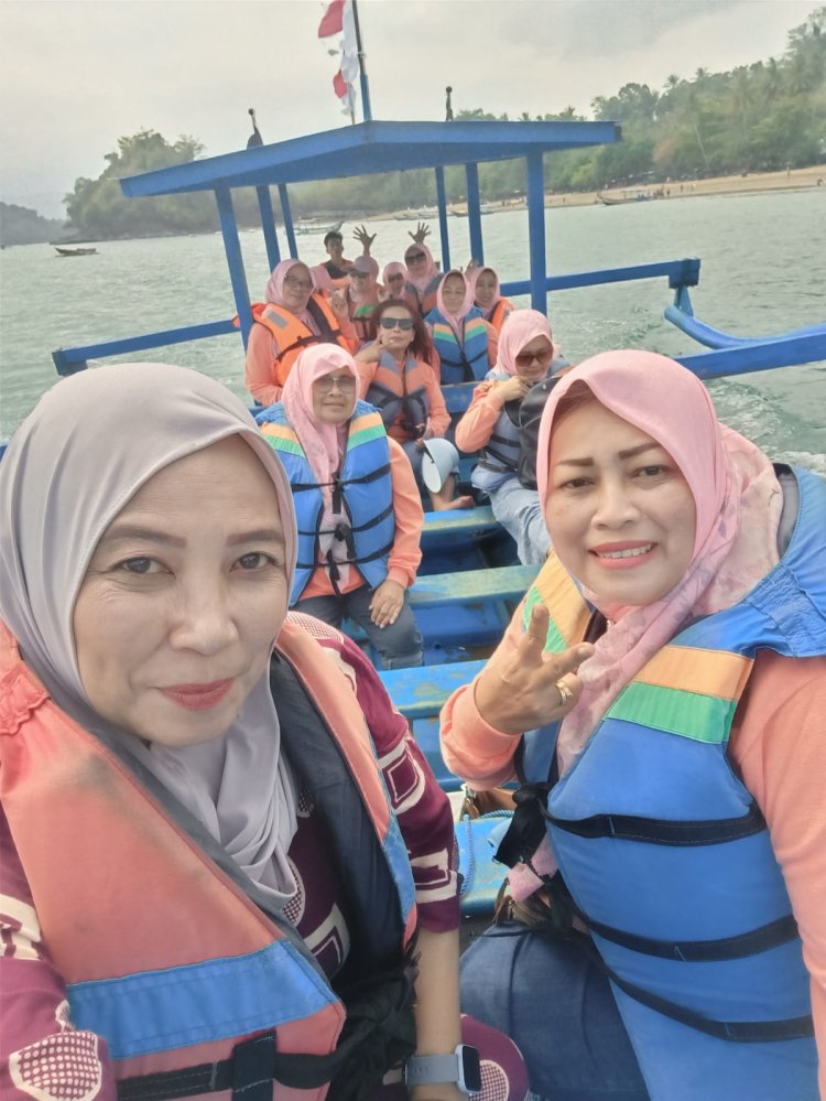 Healing Rasa Startup! Kopwan SAM Karangploso,Gelar Rapat di Pantai Mutiara Ada Warkop Digital Berjalan, Banana Boat & Bahas Koperasi Digital