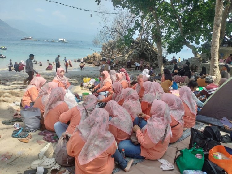 Healing Rasa Startup! Kopwan SAM Karangploso,Gelar Rapat di Pantai Mutiara Ada Warkop Digital Berjalan, Banana Boat & Bahas Koperasi Digital