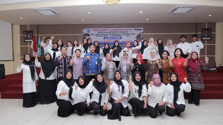 Dua Kelas Sekaligus! MTU Barbershop BLK Singosari untuk SBW Binaan Puskowanjati dan Paguyuban Koperasi Wanita "Panji" Kec. Kepanjen Binaan ASKOMARA Resmi Dibuka Bunda Untari di SBW Malang