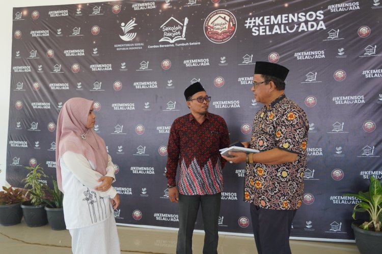 Satu Tahun Hadir Membumi SR Mampu Ubah Citra Kaum Marginal Kaur Jadi Anak Siap Berprestasi